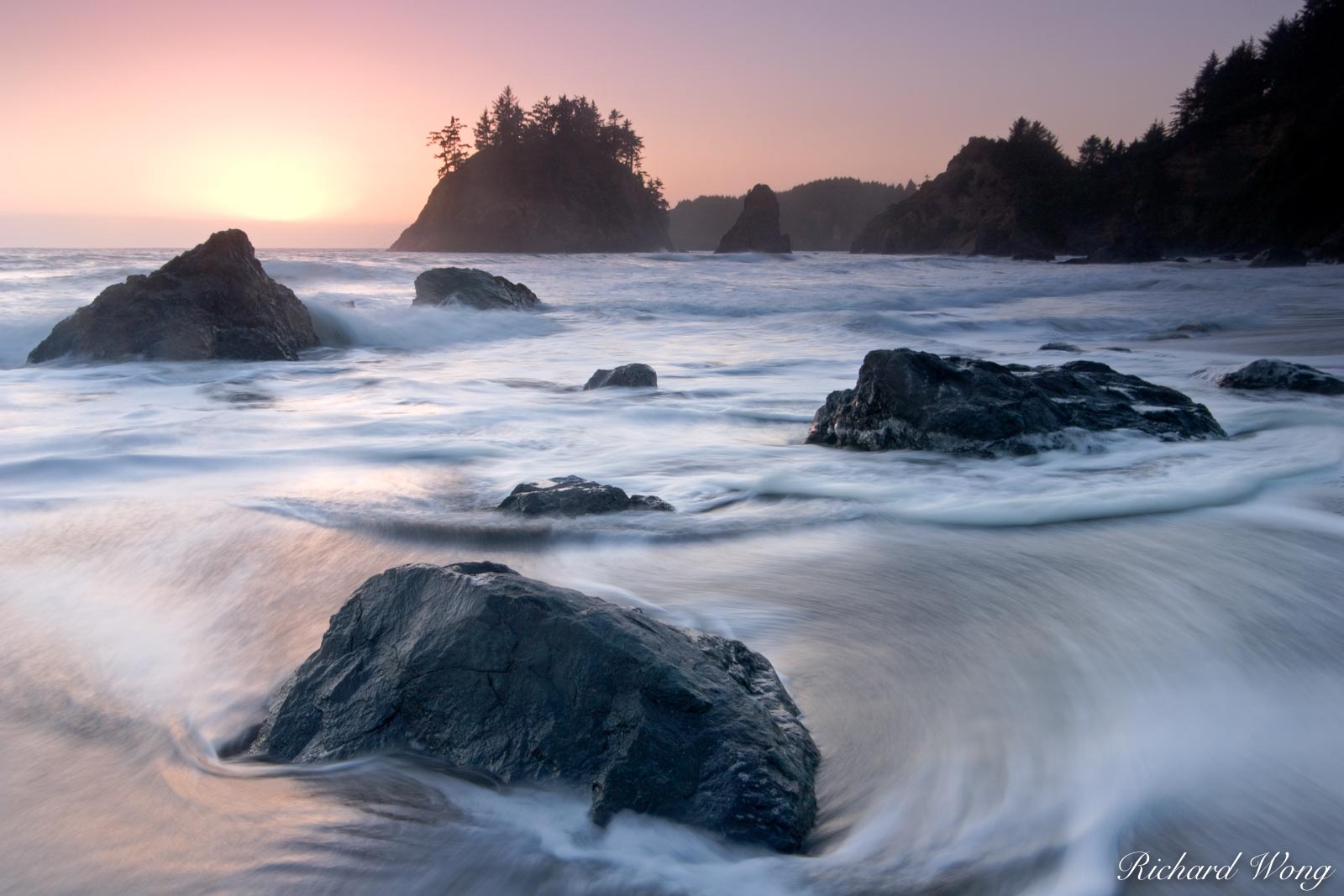 what-a-rush-trinidad-state-beach-california-richard-wong-photography