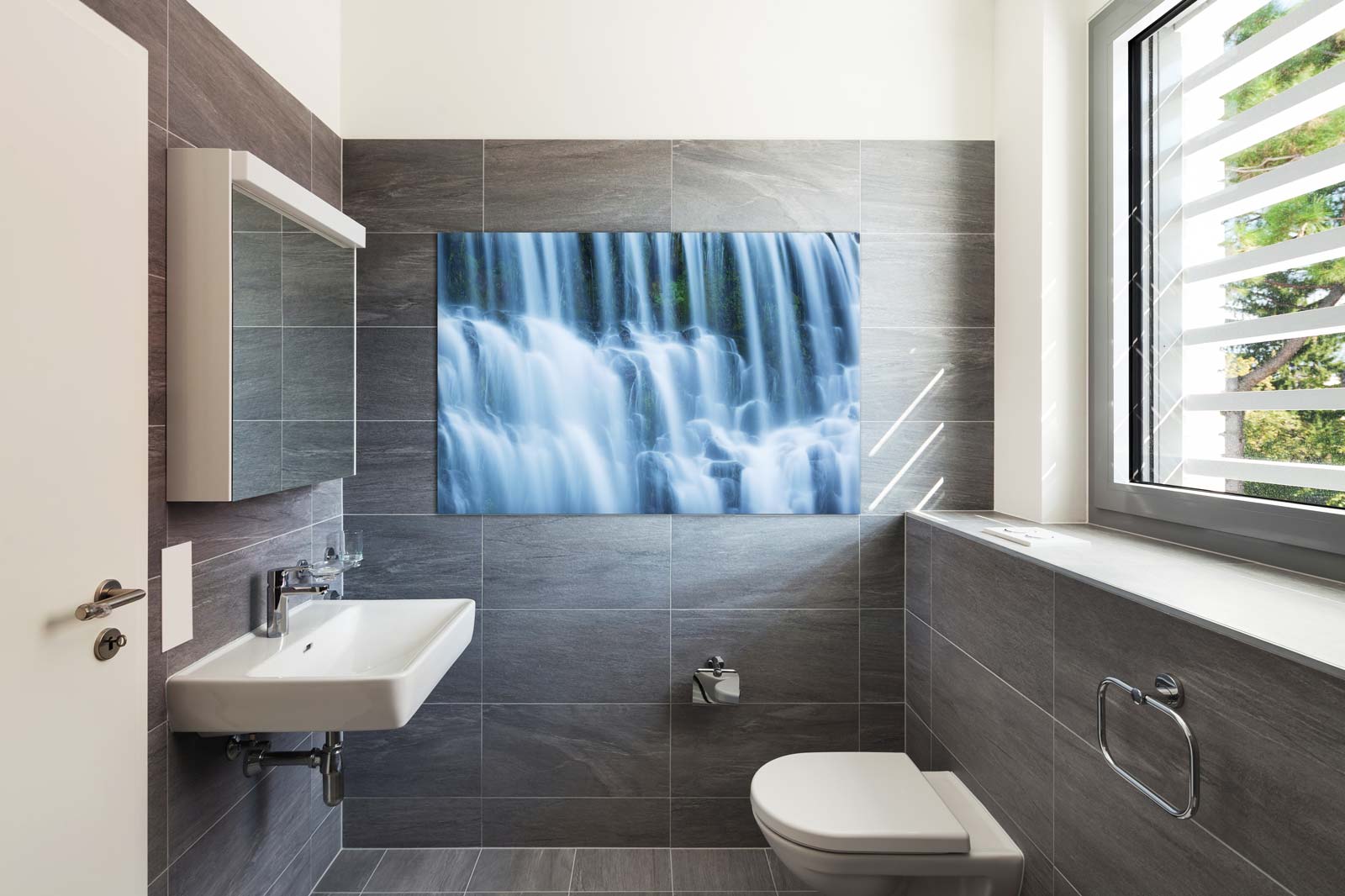 The Trendiest Bathroom Wall Decor Ideas